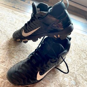 Nike Boys Alpha cleats